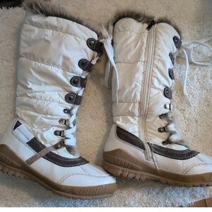 Kalli Beige and Brown Zip Up Winter Boots Sz 7